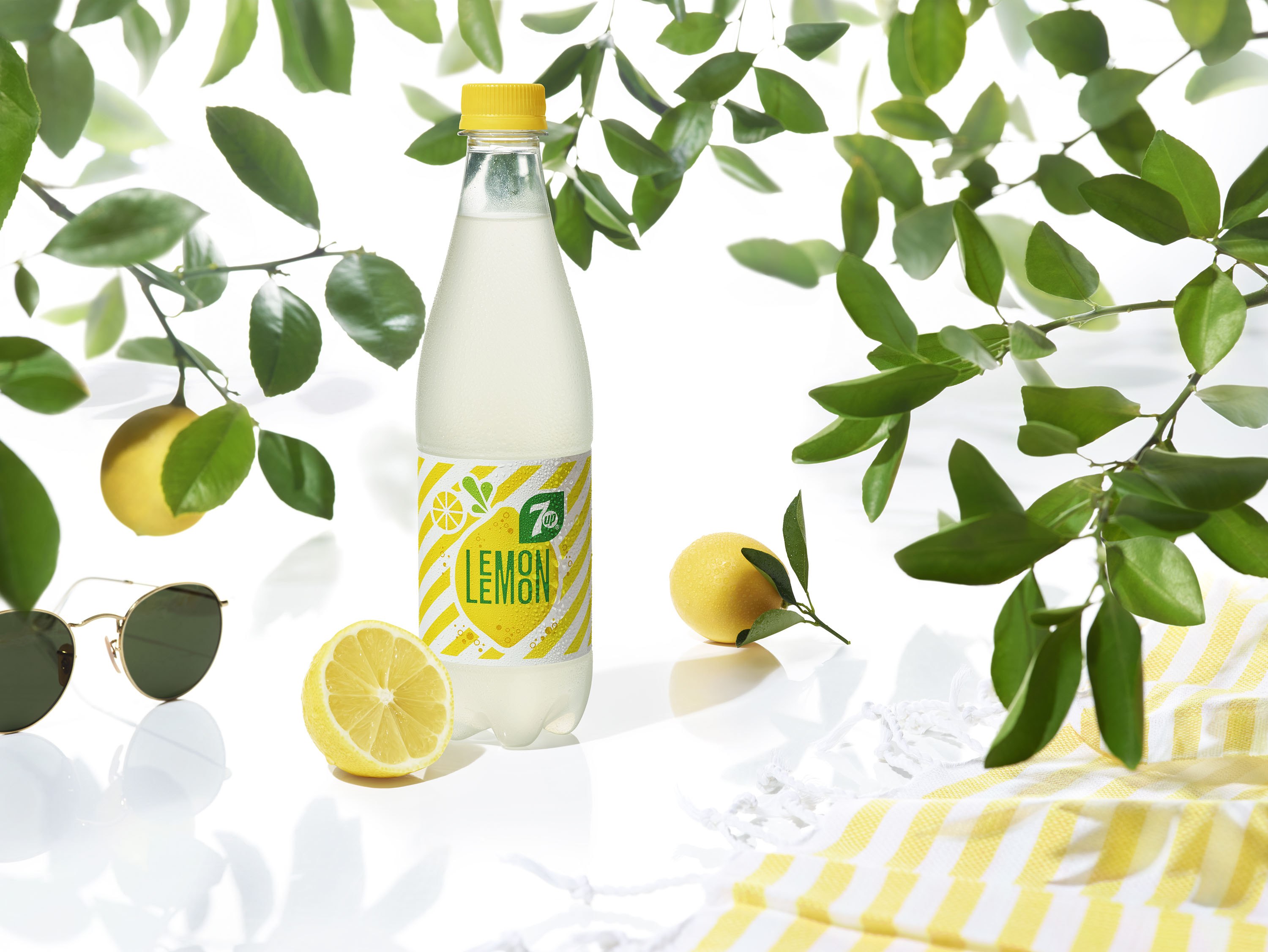 Лемон лид. 7ап лимон. Напиток Lemon лимонад. Лимонный Севен ап. 7up Lemon Lemon персикофф.