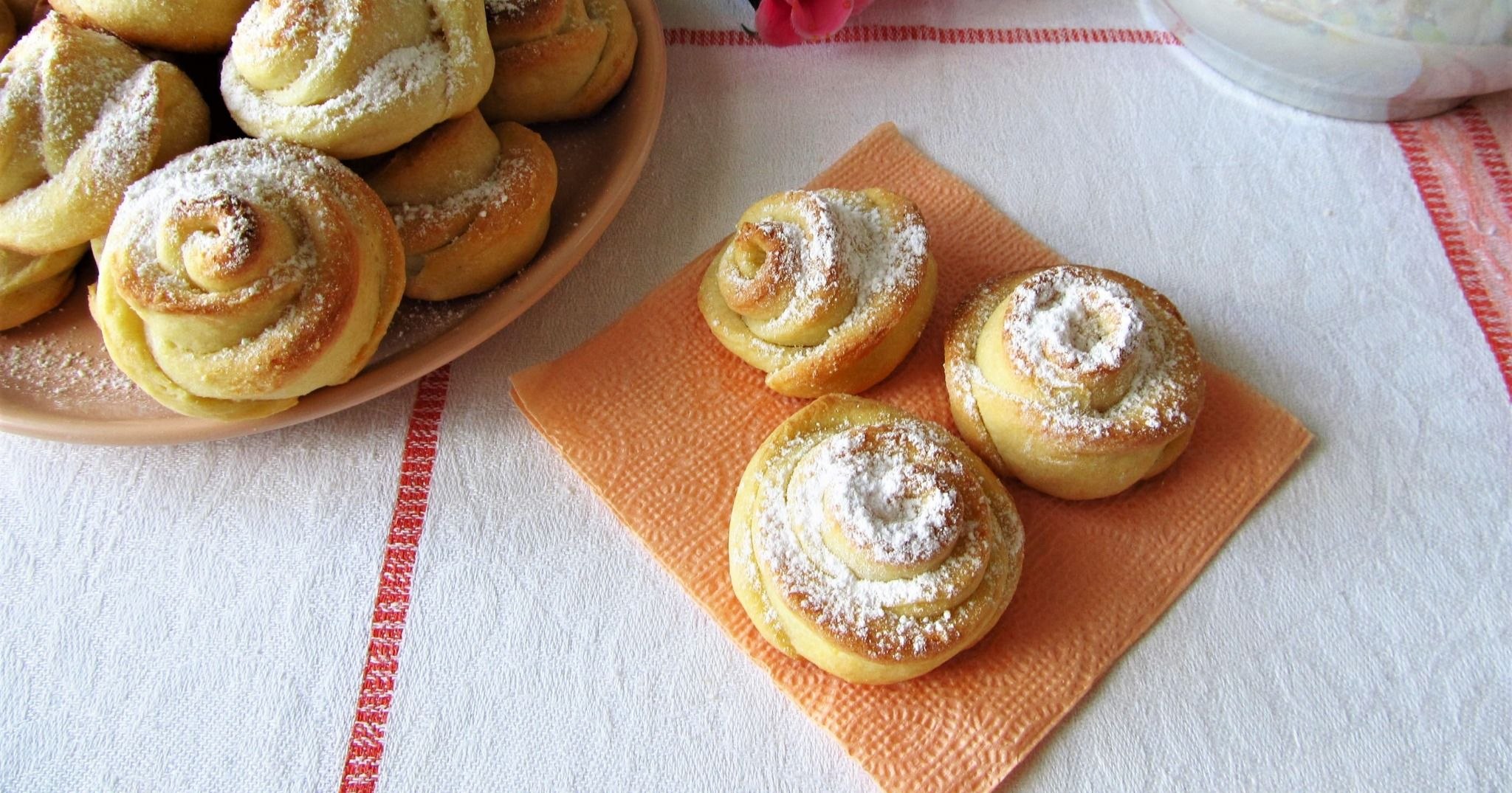 Творожные розочки. Печенье розочки. Творожное печенье розочки. Печенье розочки с творогом. Печенье розочки из творожного теста.