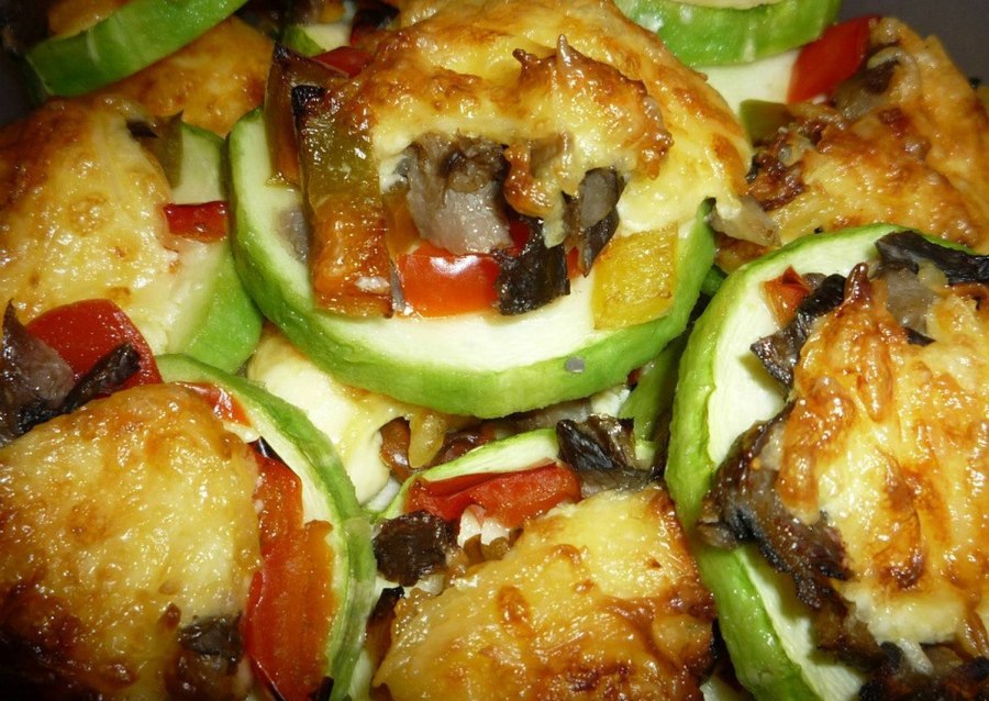 Кабачки с грибами