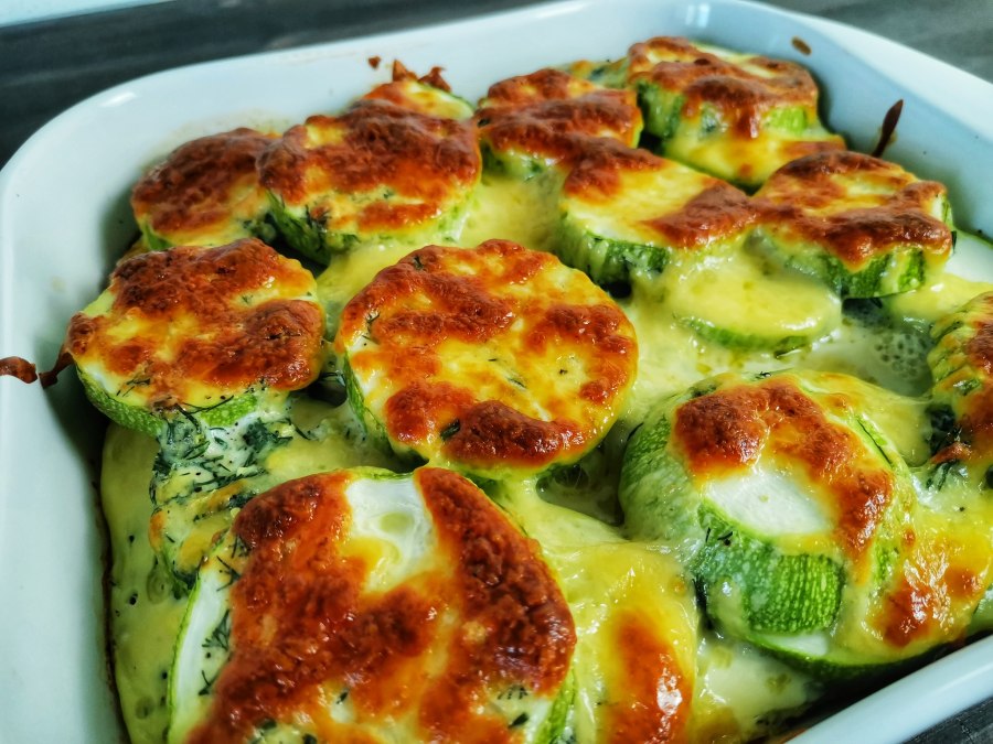 Фаршированные кабачки цукини