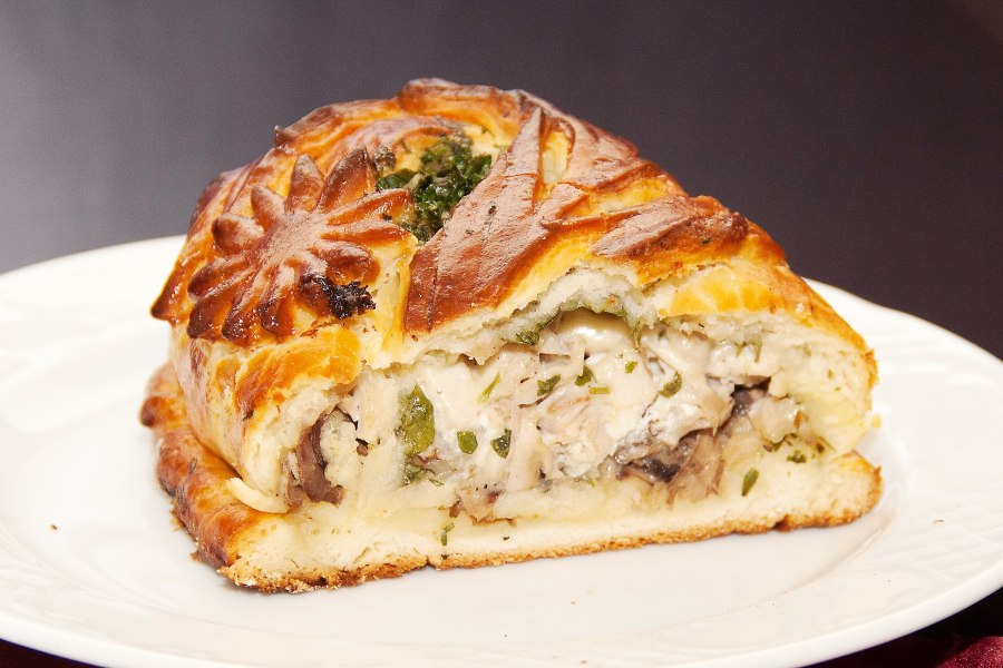 Пироги кулебяки расстегаи