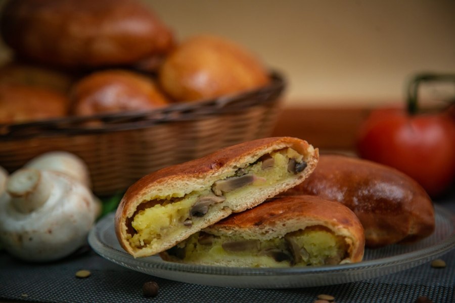 Пирог с шампиньонами