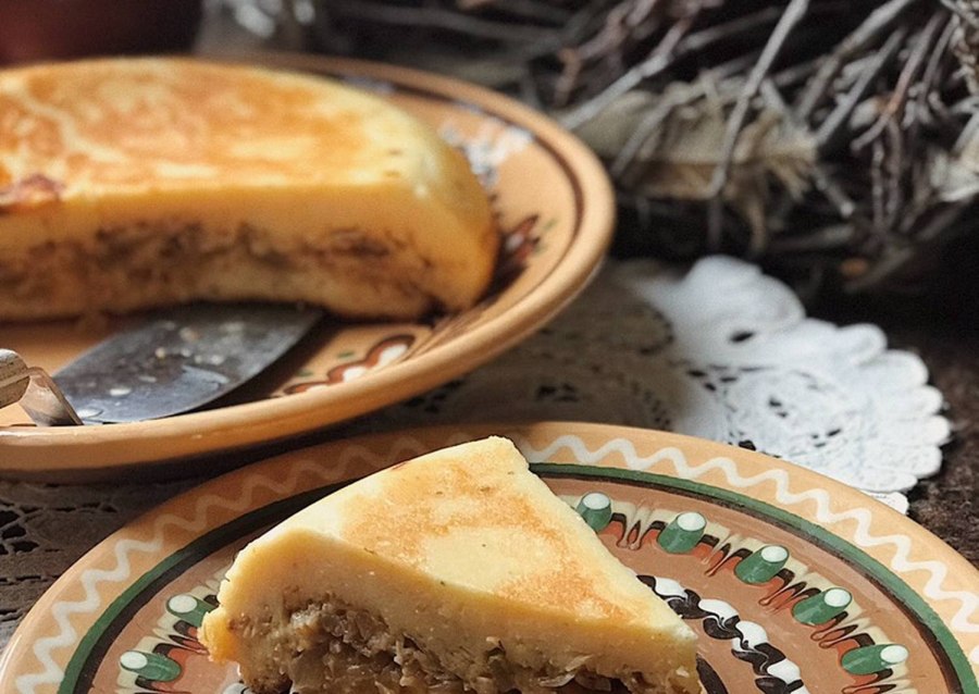 Пироги с тушеной капустой