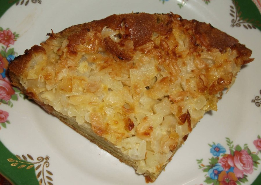 Заливной пирог из капусты белокочанной