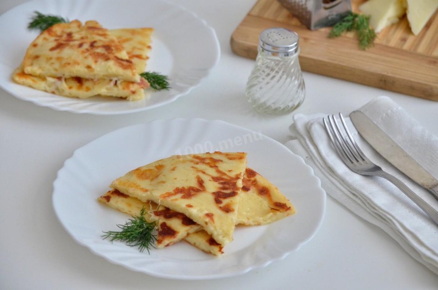 Ленивые хачапури (сырные лепёшки на сковороде)