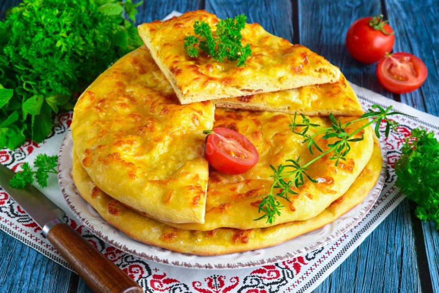 Хачапури с сыром на сковороде