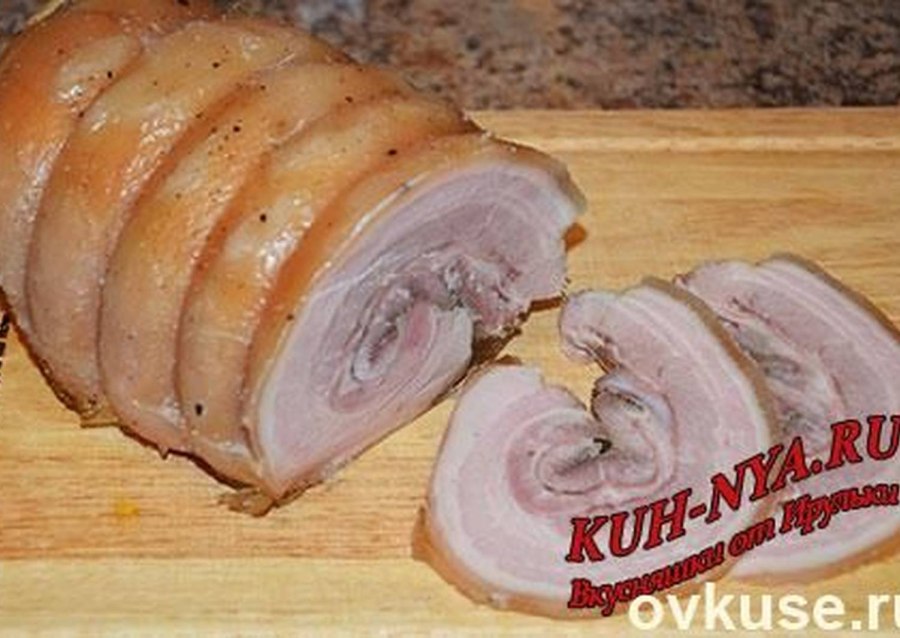 Мясной рулет из свиной брюшины