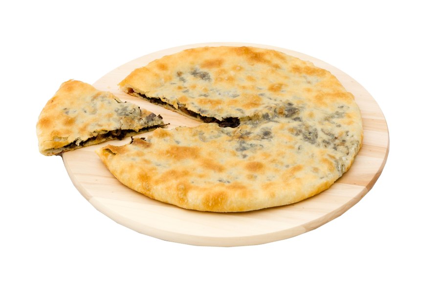 Осетинский пирог с сыром и грибами
