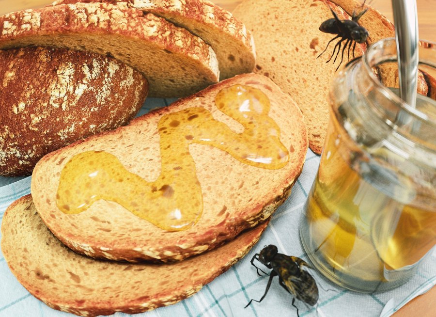 Хлеб с маслом и медом