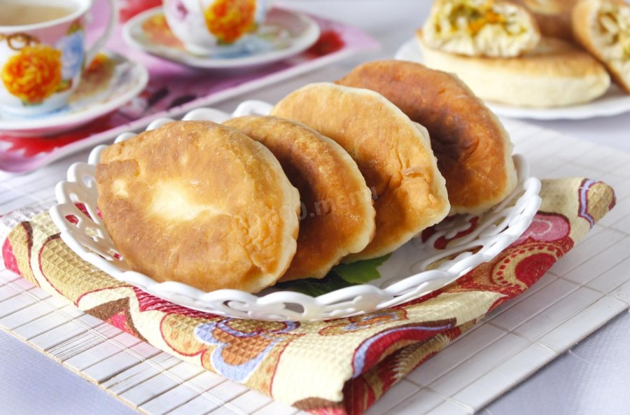 Пирожки с капустой и яйцом