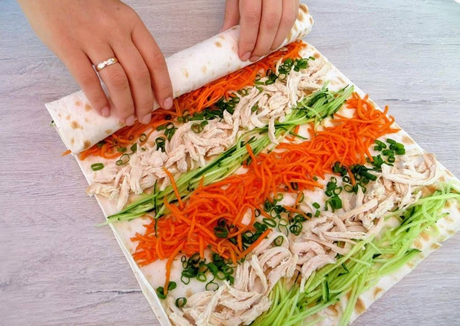 Рулет из лаваша