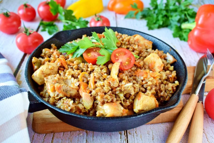 Гречка по-купечески с курицей