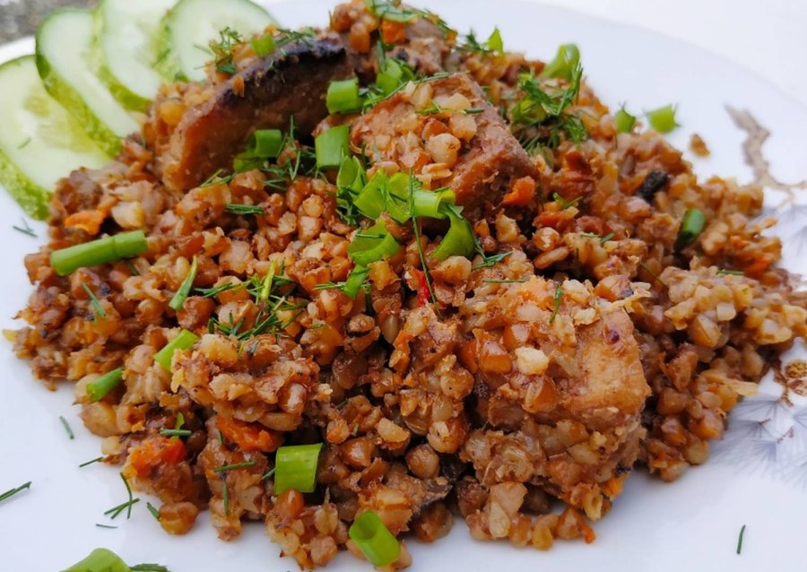 Гречка с мясом и овощами