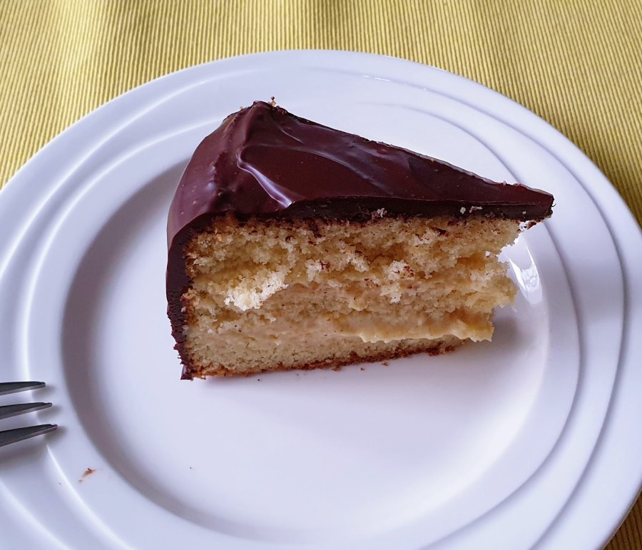 Яблочный торт с заварным кремом