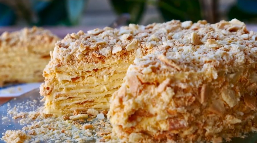 Яблочный пирог с заварным кремом