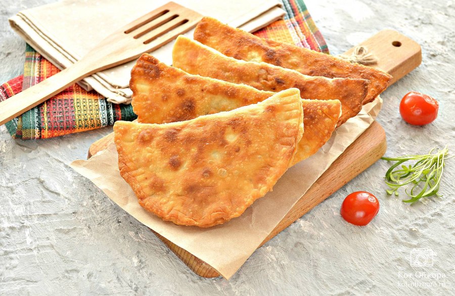 Чебуреки с бараниной