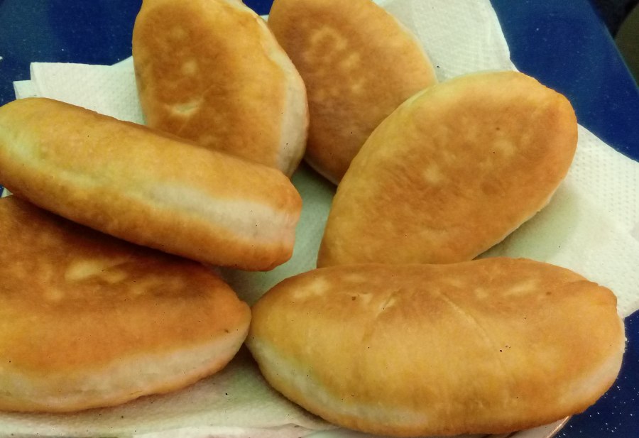 Тонкие пирожки с картошкой