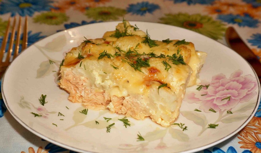 Рыба запеченная с картофелем по русски