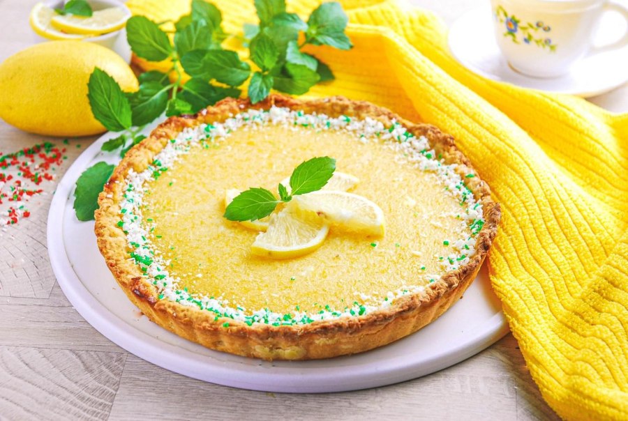 Лимонный меренговый пирог