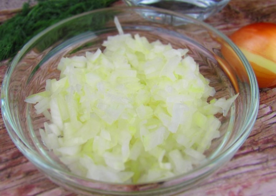 Маринованный красный лук