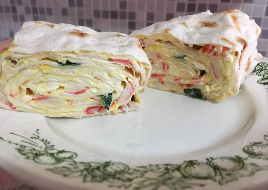 Рулетики из лаваша закуска с курицей