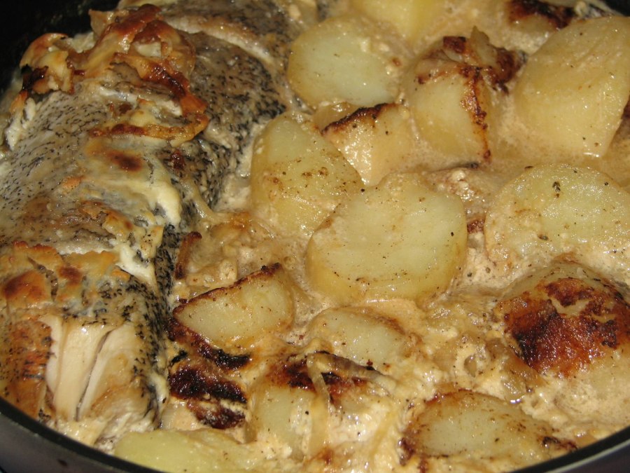 Рыба тушеная с овощами