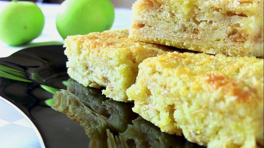 Насыпной пирог 3 стакана с яблоками