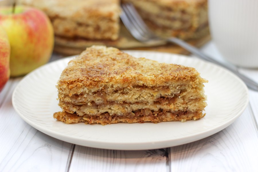 Насыпной пирог 3 стакана с яблоками