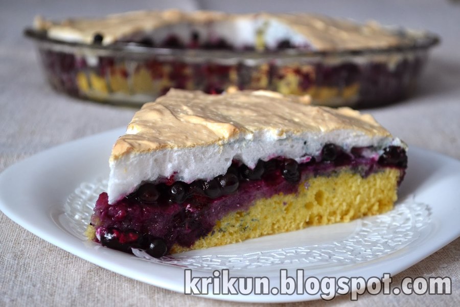 Сдобный пирог с черникой
