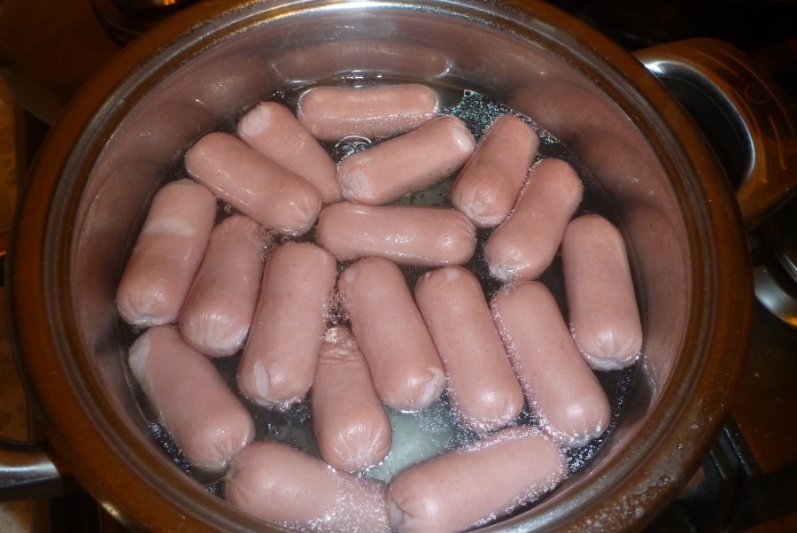 Пельмени с сосисками