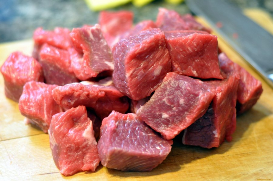 Говядина нарезанная кусочками