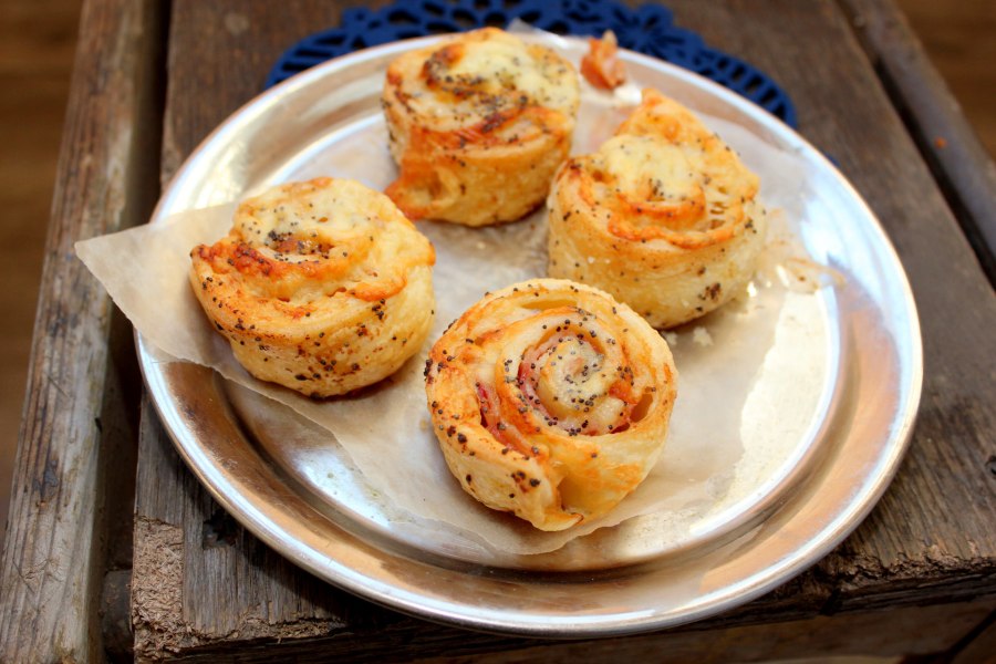 Улитки с ветчиной и сыром