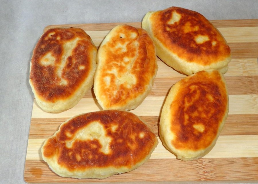 Жареные пироги с картошкой на кефире