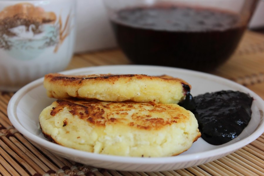 Сырники с черникой