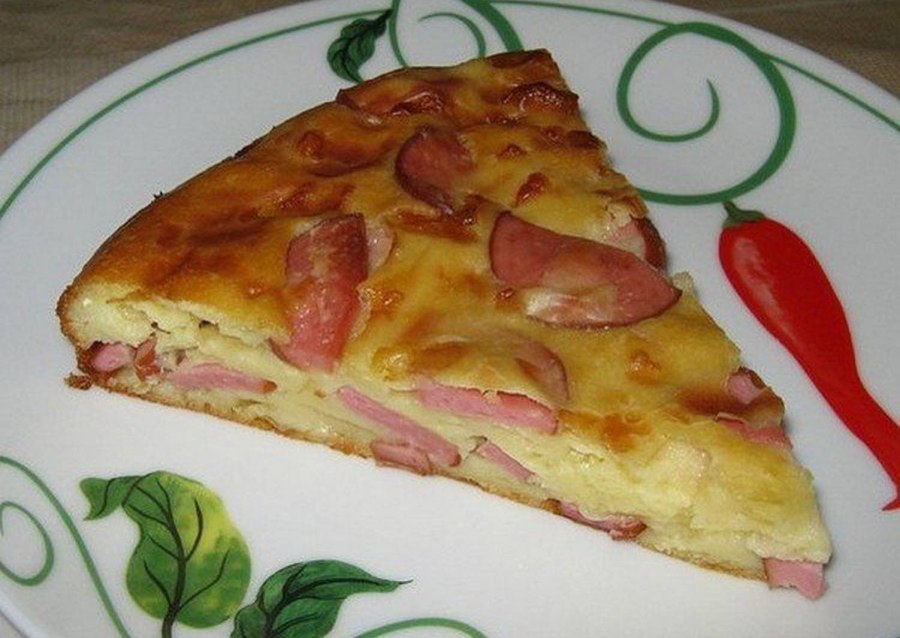 Пироги с колбасой и сыром