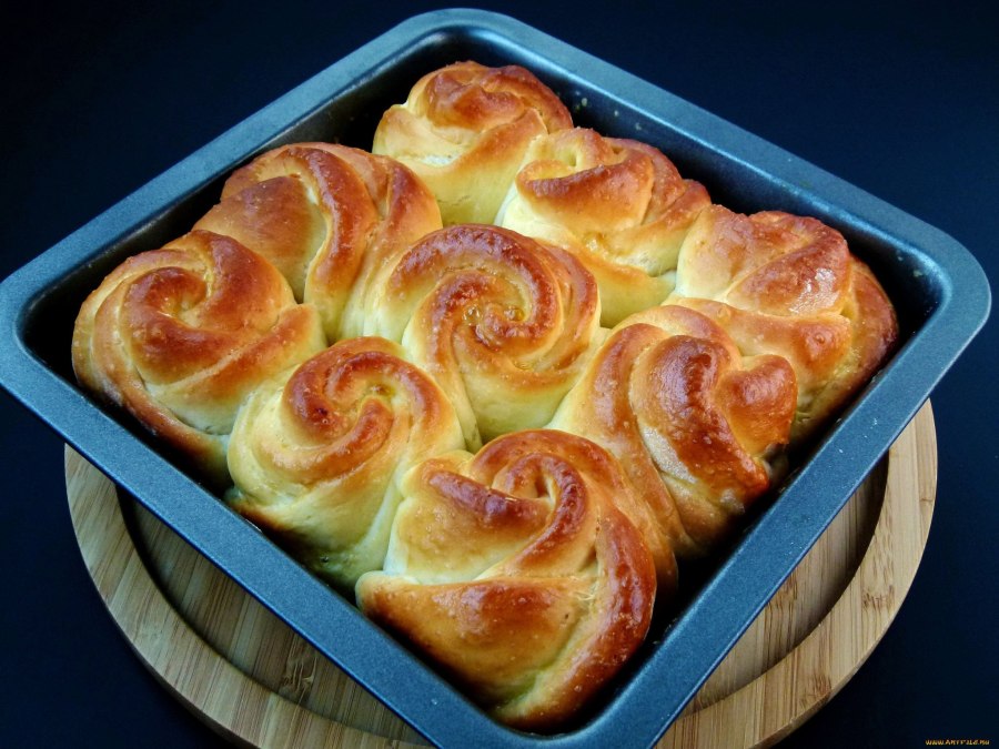 Красивые и вкусные булочки из дрожжевого теста