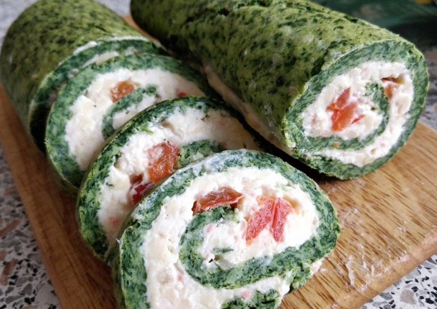 Шпинатный рулет