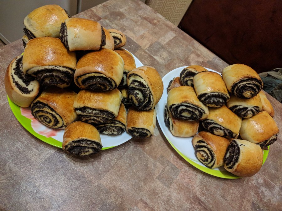 Булочки рулетики с изюмом