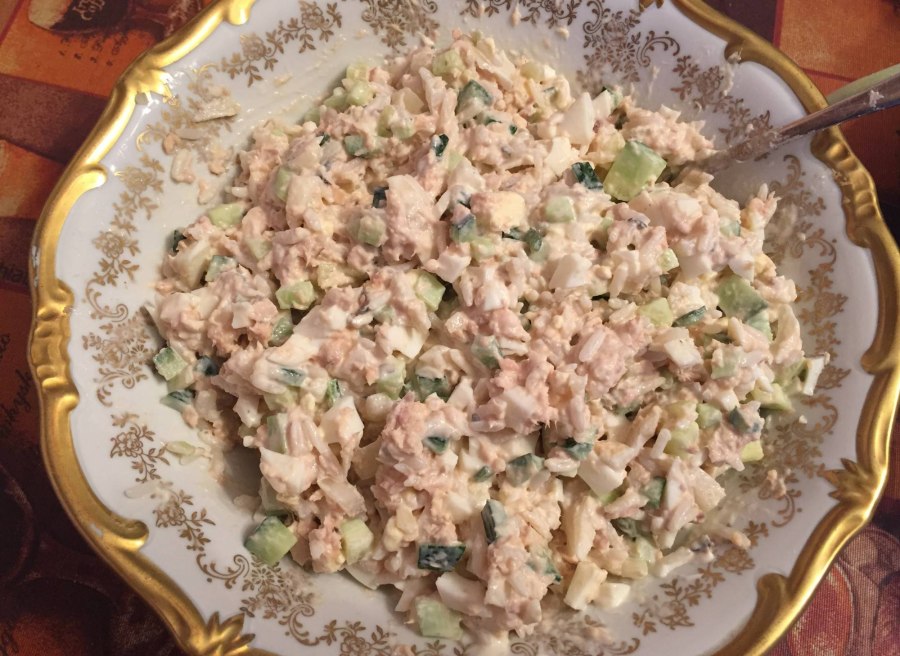 Салат с мясом криля