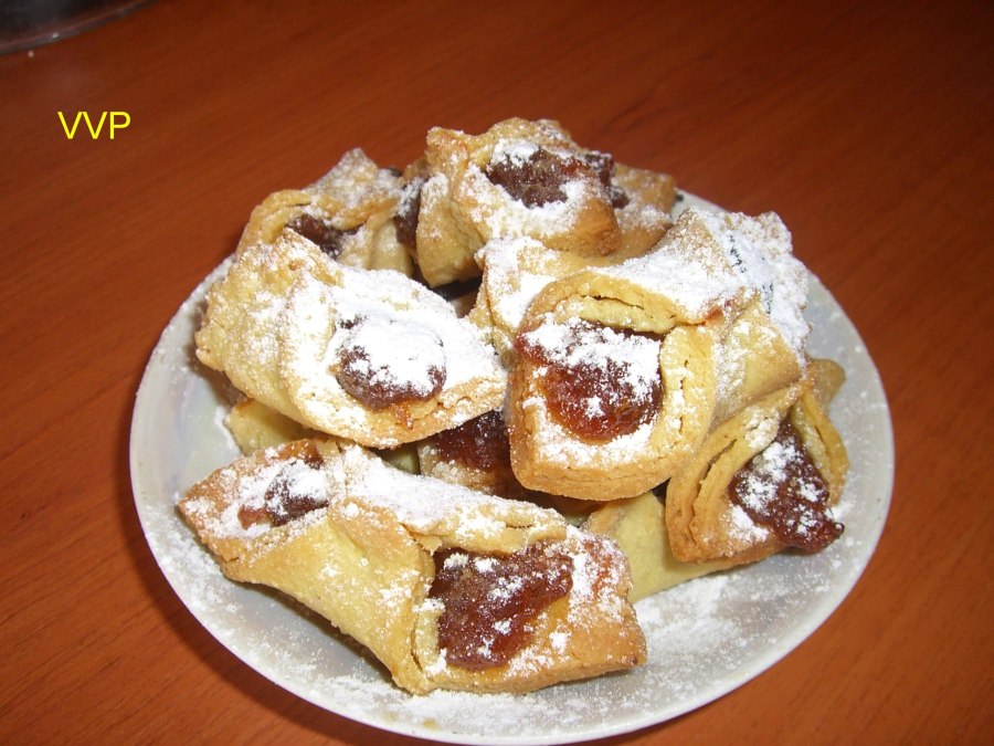 Слойки из песочного теста