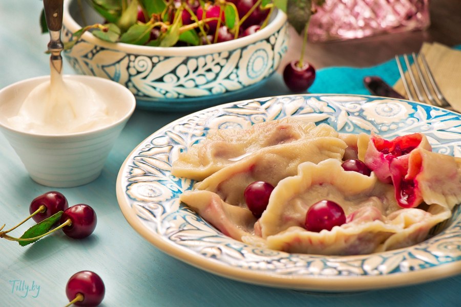Вареники со шкварками
