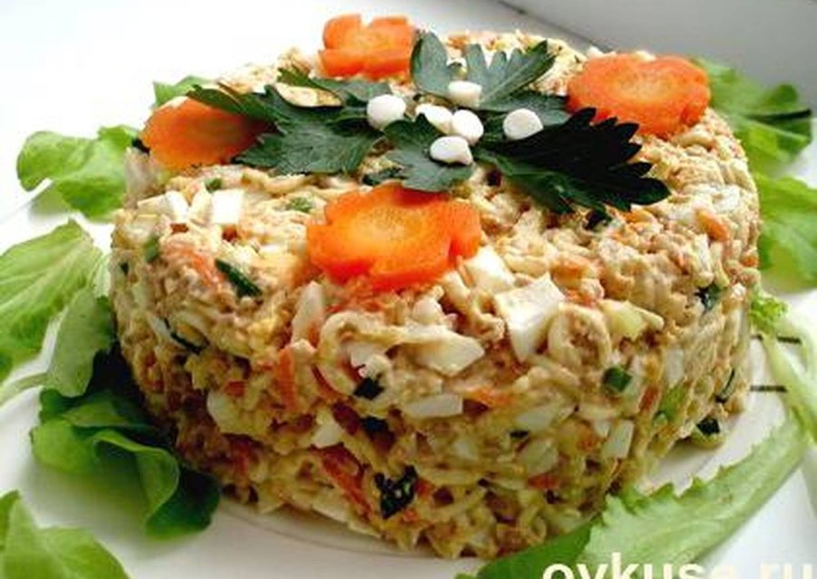 Рыбный салат из минтая