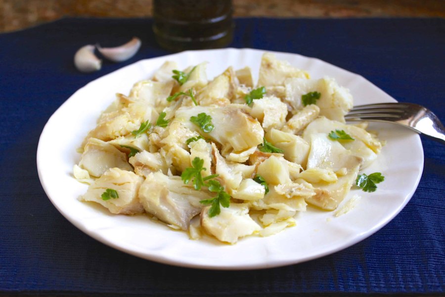 Салат с треской отварной и картошкой