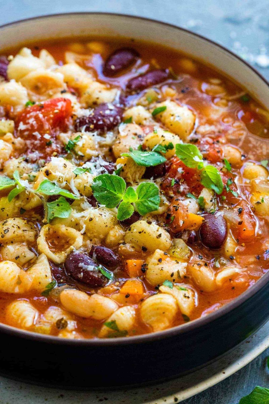 Паста Фагиоли (суп с фасолью, томатом, пастой и колбасками)