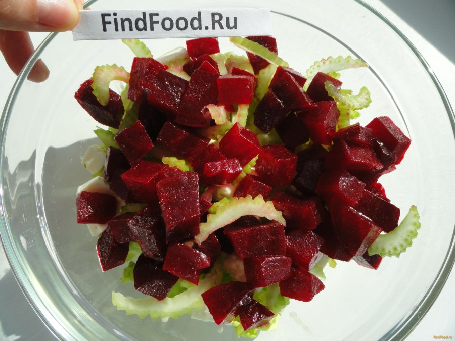 Салат со свеклой и адыгейским сыром
