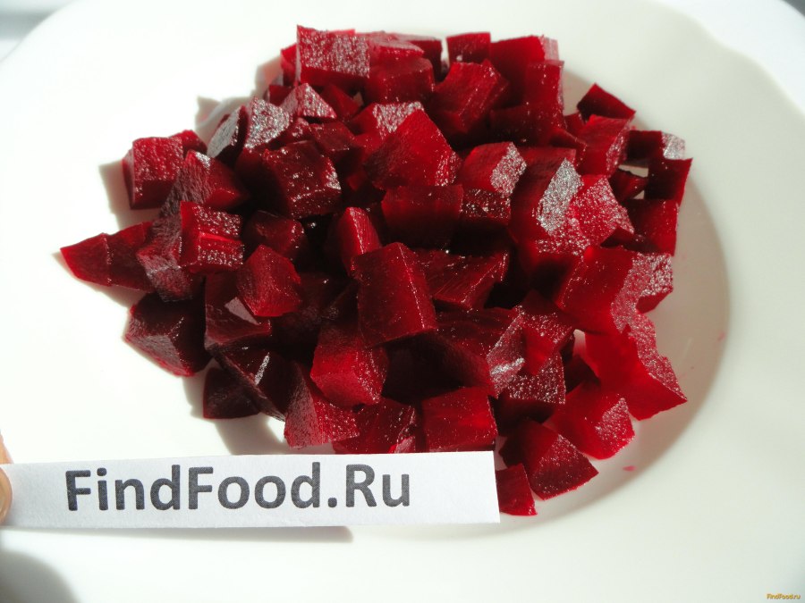 Свекла с козьим сыром и кедровыми орешками