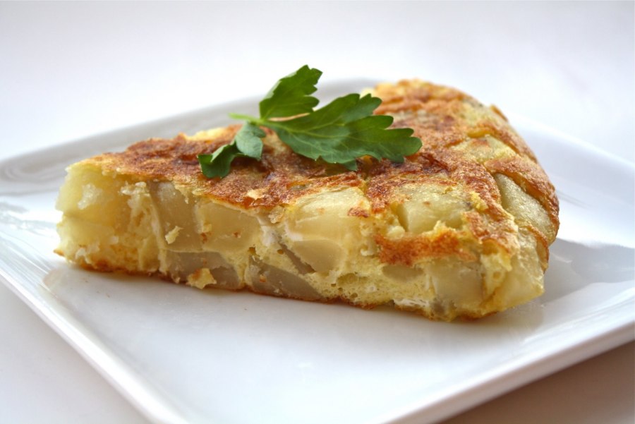 Картофельная лепешка с курицей и сыром