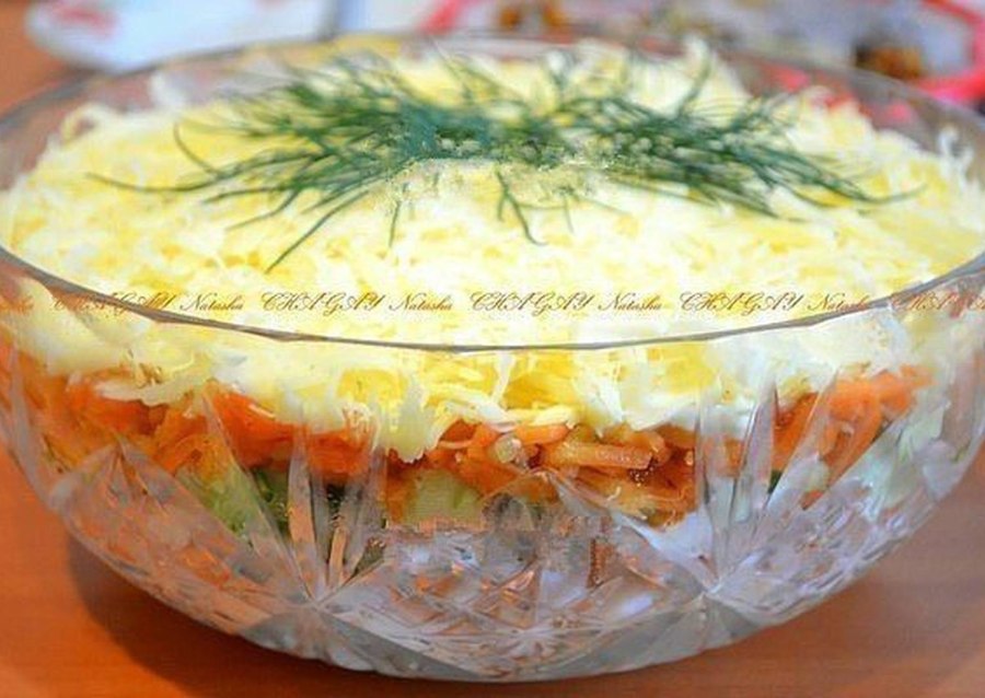 Салат с копченой курицей