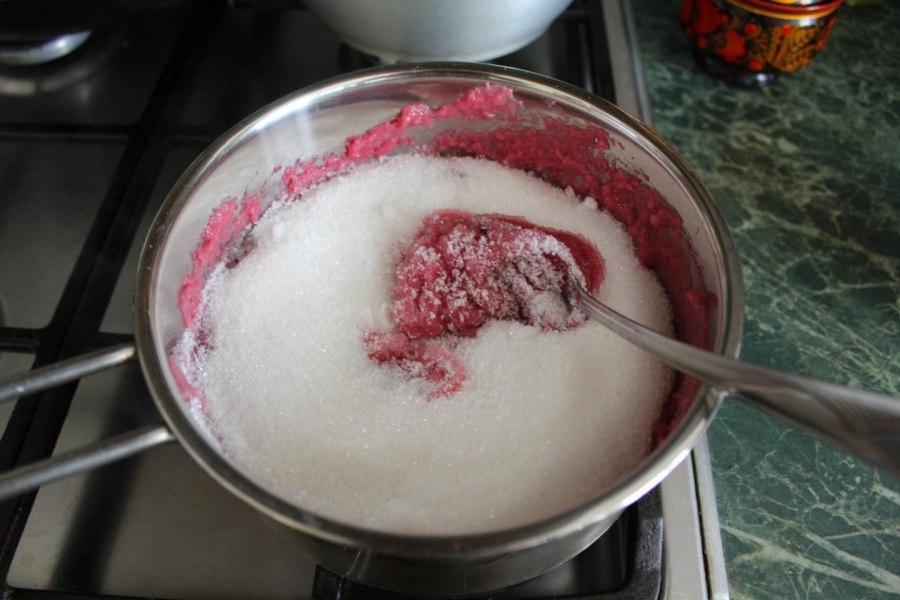 Мусс из клюквы с пряностями от шефа
