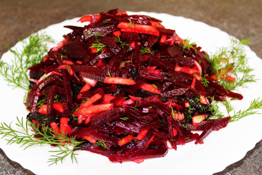 Свекольный салат с сыром
